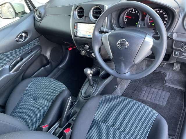 ノート 1.2 X FOUR Vセレクション プラスセーフティ 4WD 禁煙ワンオーナーナビ前後ドラレコ ワンセグTV パワーウィンドウ パワーステアリング 車線逸脱警報装置 エアコン ABS 切替4WD Bカメラ 盗難防止システム 全周囲カメラ メモリーナビ インテリジェントキー ドラレコ 禁煙車(6枚目)