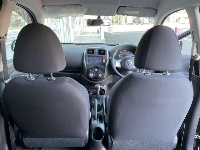 マーチ 1.2 X Vセレクション 禁煙ワンオーナー電動格納ネオコンポール 盗難防止装置 バックカメラ スマートキー オートエアコン キーフリー 禁煙車 アイドリングストップ Wエアバック メンテナンスノート ワンオーナー ワンセグTV ABS パワーウィンドウ メモリーナビ(4枚目)