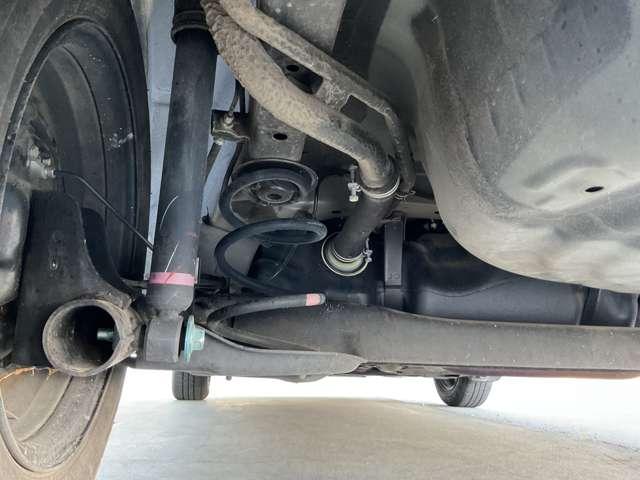 マーチ 1.2 X Vセレクション 禁煙ワンオーナー電動格納ネオコンポール 盗難防止装置 バックカメラ スマートキー オートエアコン キーフリー 禁煙車 アイドリングストップ Wエアバック メンテナンスノート ワンオーナー ワンセグTV ABS パワーウィンドウ メモリーナビ(5枚目)