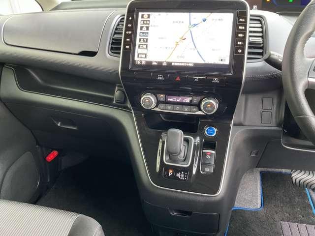 セレナ 1.2 e-POWER ハイウェイスター V 禁煙ワンオーナ前後ドラレコ後席専用モニタ 360°カメラ エマジェンシーブレーキ 1オナ スマキー バックカメラ 禁煙 LED レーンアシスト 点検記録簿付 ETC ドラレコ Aストップ イモビ サイドカーテンエアバック フルオートエアコン(7枚目)