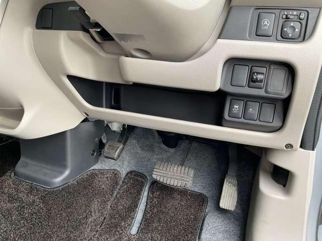 デイズ ６６０　Ｘ　モカセレクション　禁煙ワンオーナー　ナビ全周囲カメラ　盗難防止システム　全方位モニター　ＡＢＳ　スマートキー　アイドリングストップ　エアバッグ　メモリーナビ　バックモニター　ワンオーナー　キーフリー　パワーステアリング　パワーウィンドウ　アルミホイール（7枚目）