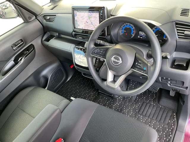 ルークス ６６０　ハイウェイスターＸ　プロパイロット　エディション　当社展示試乗車　左右パワースライドドア　アイドリング　イモビ　パノラマモニター　助手席エアバッグ　衝突軽減ブレーキ　ＰＷ　ナビ＆ＴＶ　１セグ　禁煙　ＬＥＤヘッドライト　ＬＤＷ　スマートキー　ＥＴＣ　ワンオーナー車（6枚目）