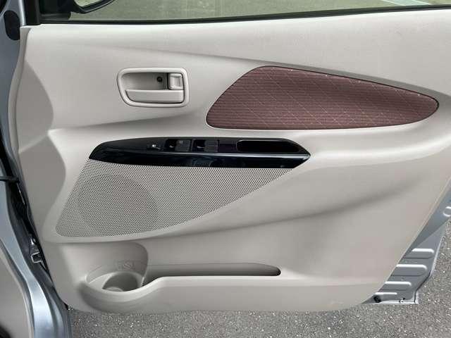 デイズ ６６０　Ｘ　モカセレクション　禁煙ワンオーナー　ヒョウ災車　後方修理跡　盗難防止システム　全方位モニター　ＡＢＳ　スマートキー　アイドリングストップ　エアバッグ　メモリーナビ　バックモニター　ワンオーナー　キーフリー　パワーステアリング　パワーウィンドウ　アルミホイール（10枚目）