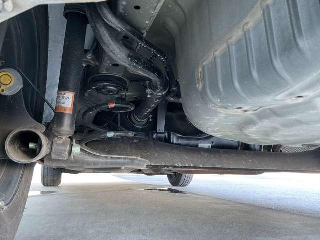 ノート １．２　Ｘ　禁煙ワンオーナー　レーダーブレーキサポート　ＥＴＣ搭載　禁煙　１オーナー車　記録簿付き　Ｄレコ　スマトキー　セキュリティーアラーム　キーレス　運転席助手席エアバッグ　ナビＴＶ　ワンセグ　バックカメラ　エアコン　ＡＢＳ（5枚目）