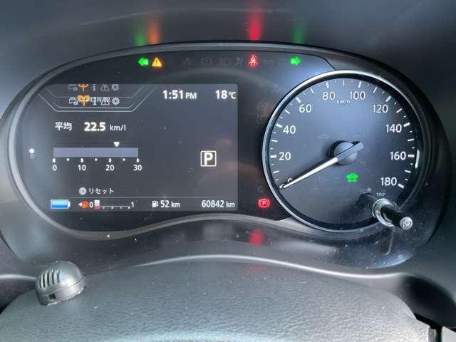 キックス １．２　Ｘ　（ｅ－ＰＯＷＥＲ）　禁煙ワンオーナー寒冷地シロ／黒２トーン色　ナビ＆ＴＶ　寒冷地仕様　ワンオ－ナ－車　追従クルコン　スマートキー　ＬＥＤヘッド　レーンアシスト　パワーステアリング　禁煙車　盗難防止システム　ドライブレコーダー　ＥＴＣ　整備記録簿有　メモリーナビ（3枚目）