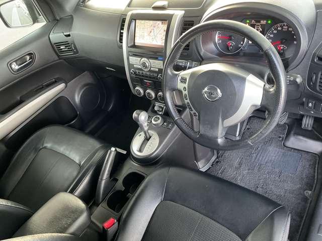 エクストレイル 2.0 20X 4WD 禁煙ワンオーナーHID 取説記録簿 Bカメ キーレスキー スマキー サイドカメラ パートタイム4WD 1オーナー 運転席助手席エアバッグ ナビテレビ イモビライザー ETC車載器 ワンセグ パワーウィンド AUTOエアコン(7枚目)