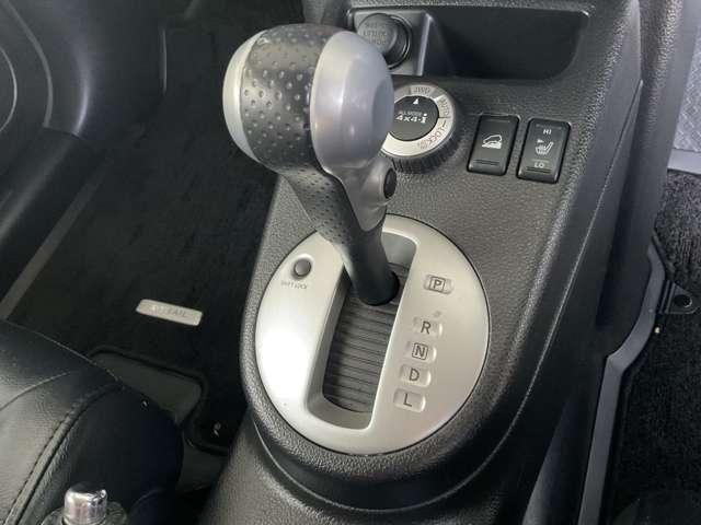 エクストレイル 2.0 20X 4WD 禁煙ワンオーナーHID 取説記録簿 Bカメ キーレスキー スマキー サイドカメラ パートタイム4WD 1オーナー 運転席助手席エアバッグ ナビテレビ イモビライザー ETC車載器 ワンセグ パワーウィンド AUTOエアコン(11枚目)