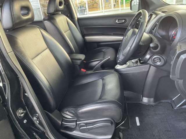 エクストレイル 2.0 20X 4WD 禁煙ワンオーナーHID 取説記録簿 Bカメ キーレスキー スマキー サイドカメラ パートタイム4WD 1オーナー 運転席助手席エアバッグ ナビテレビ イモビライザー ETC車載器 ワンセグ パワーウィンド AUTOエアコン(16枚目)