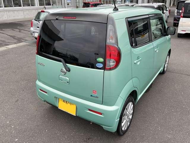 モコ ６６０　Ｘ　ＦＯＵＲ　４ＷＤ　禁煙ワンオーナー純正ナビ　シートヒーター　寒冷地　ナビＴＶ　フルオートエアコン　キーフリー　４ＷＤ車　エアバック　禁煙車　ＡＢＳ　アイドリングストップ　パワーウィンドウ　盗難防止装置　パワーステアリング　アルミ　助手席エアバッグ　ワンセグＴＶ（2枚目）