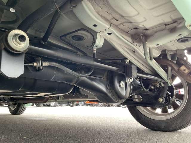 モコ ６６０　Ｘ　ＦＯＵＲ　４ＷＤ　禁煙ワンオーナー純正ナビ　シートヒーター　寒冷地　ナビＴＶ　フルオートエアコン　キーフリー　４ＷＤ車　エアバック　禁煙車　ＡＢＳ　アイドリングストップ　パワーウィンドウ　盗難防止装置　パワーステアリング　アルミ　助手席エアバッグ　ワンセグＴＶ（5枚目）