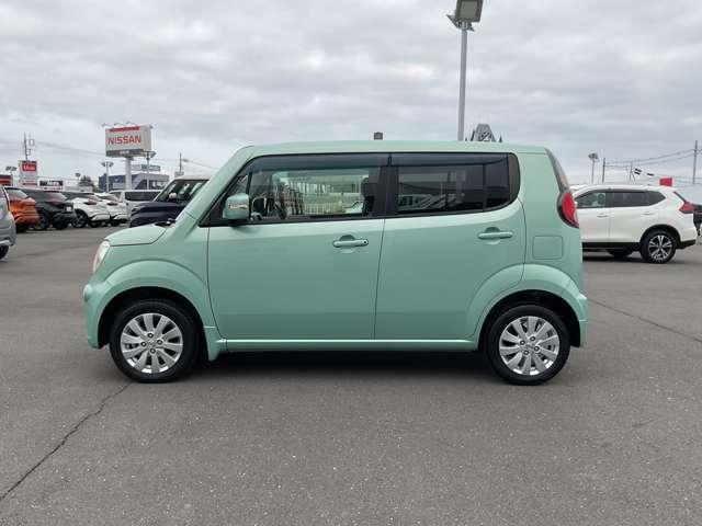 モコ ６６０　Ｘ　ＦＯＵＲ　４ＷＤ　禁煙ワンオーナー純正ナビ　シートヒーター　寒冷地　ナビＴＶ　フルオートエアコン　キーフリー　４ＷＤ車　エアバック　禁煙車　ＡＢＳ　アイドリングストップ　パワーウィンドウ　盗難防止装置　パワーステアリング　アルミ　助手席エアバッグ　ワンセグＴＶ（15枚目）