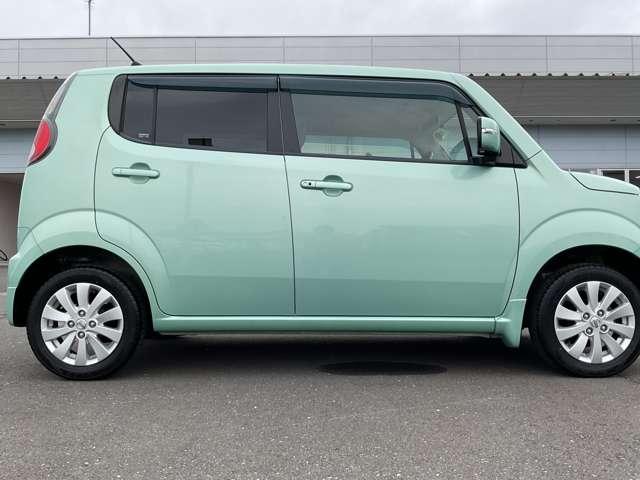 モコ ６６０　Ｘ　ＦＯＵＲ　４ＷＤ　禁煙ワンオーナー純正ナビ　シートヒーター　寒冷地　ナビＴＶ　フルオートエアコン　キーフリー　４ＷＤ車　エアバック　禁煙車　ＡＢＳ　アイドリングストップ　パワーウィンドウ　盗難防止装置　パワーステアリング　アルミ　助手席エアバッグ　ワンセグＴＶ（17枚目）