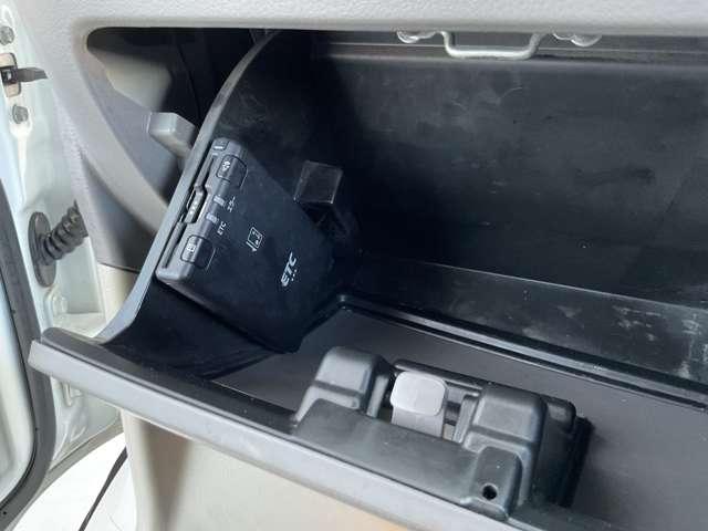 ＮＶ１００クリッパーバン ６６０　ＤＸ　ＧＬセーフティパッケージ　ハイルーフ　４ＷＤ　４．５点認定車　法人ワンオーナー　リースＵＰ　ワンセグテレビ　エマブレ　車線逸脱防止　Ｗエアバッグ　寒冷地　エアーバッグ　ＰＳ　ワンオーナー　４ＷＤ　ドライブレコーダー　リモコンキー　ＥＴＣ　マニュアルエアコン　ＴＶ　ＡＢＳ　前席パワーウインドウ（11枚目）