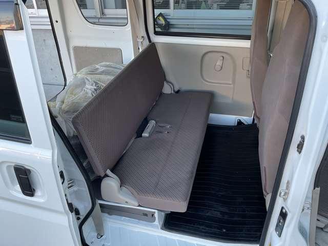 ＮＶ１００クリッパーバン ６６０　ＤＸ　ＧＬセーフティパッケージ　ハイルーフ　４ＷＤ　４．５点認定車　法人ワンオーナー　リースＵＰ　ワンセグテレビ　エマブレ　車線逸脱防止　Ｗエアバッグ　寒冷地　エアーバッグ　ＰＳ　ワンオーナー　４ＷＤ　ドライブレコーダー　リモコンキー　ＥＴＣ　マニュアルエアコン　ＴＶ　ＡＢＳ　前席パワーウインドウ（18枚目）