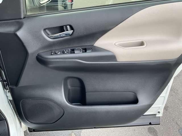 セレナ 2.0 ハイウェイスター V 4WD 禁煙ワンオーナー プロパイロット メンテナンスノート 衝突被害軽減 車線逸脱防止 LEDライト ワンオーナー フルオートエアコン バックモニター 寒冷地仕様 盗難防止装置 インテリジェントキー ETC アイドリングストップ 4WD(12枚目)