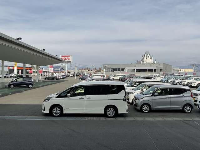 セレナ 2.0 ハイウェイスター V 4WD 禁煙ワンオーナー プロパイロット メンテナンスノート 衝突被害軽減 車線逸脱防止 LEDライト ワンオーナー フルオートエアコン バックモニター 寒冷地仕様 盗難防止装置 インテリジェントキー ETC アイドリングストップ 4WD(15枚目)