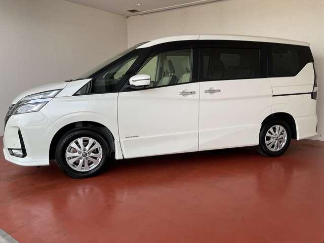 セレナ 2.0 ハイウェイスター V 4WD 禁煙ワンオーナー プロパイロット メンテナンスノート 衝突被害軽減 車線逸脱防止 LEDライト ワンオーナー フルオートエアコン バックモニター 寒冷地仕様 盗難防止装置 インテリジェントキー ETC アイドリングストップ 4WD(16枚目)