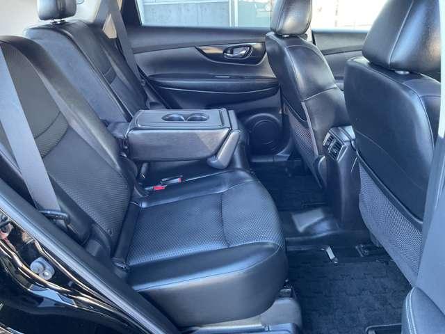 エクストレイル ２．０　２０Ｘｉ　Ｖセレクション　２列車　４ＷＤ　禁煙ワンオーナー　踏み間違い防止　盗難防止　全周囲モニター　オールモード４ＷＤ　ＬＥＤヘッドライト　ＬＤＰ　ｉストップ　レーダークルーズ　ＥＴＣ　禁煙車　１オナ　アルミ　メモリーナビ　スマートキー　バックモニター（17枚目）