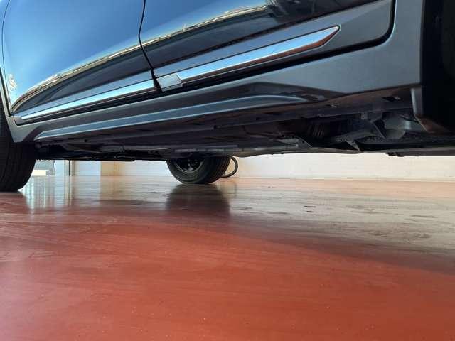 エクストレイル ２．０　２０Ｘｉ　Ｖセレクション　２列車　４ＷＤ　禁煙ワンオーナー　踏み間違い防止　盗難防止　全周囲モニター　オールモード４ＷＤ　ＬＥＤヘッドライト　ＬＤＰ　ｉストップ　レーダークルーズ　ＥＴＣ　禁煙車　１オナ　アルミ　メモリーナビ　スマートキー　バックモニター（19枚目）