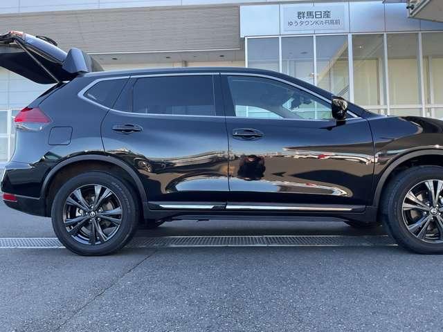 エクストレイル ２．０　２０Ｘｉ　Ｖセレクション　２列車　４ＷＤ　禁煙ワンオーナー　踏み間違い防止　盗難防止　全周囲モニター　オールモード４ＷＤ　ＬＥＤヘッドライト　ＬＤＰ　ｉストップ　レーダークルーズ　ＥＴＣ　禁煙車　１オナ　アルミ　メモリーナビ　スマートキー　バックモニター（20枚目）