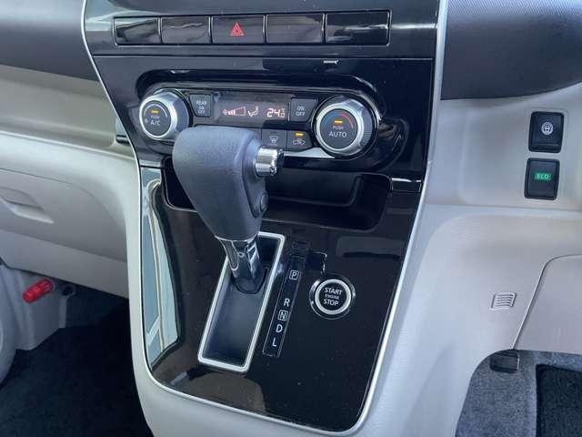 セレナ ２．０　ＸＶ　チェアキャブ　スロープタイプ　車いす２名仕様　法人ワンオーナー（6枚目）