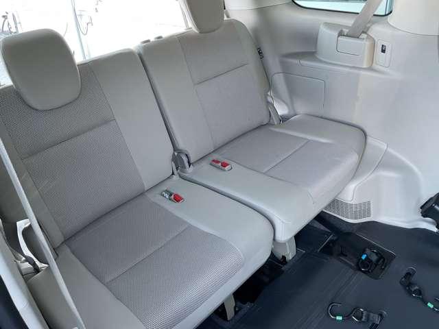 セレナ ２．０　ＸＶ　チェアキャブ　スロープタイプ　車いす２名仕様　法人ワンオーナー（12枚目）