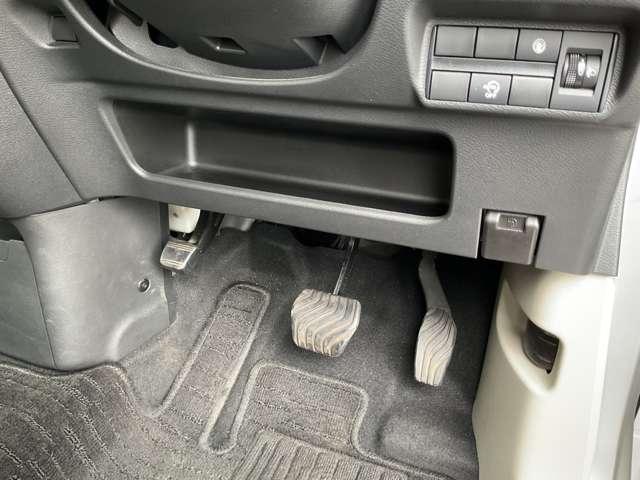 デイズ ６６０　Ｘ　当社試乗展示代車社用車　禁煙ワンオーナー　アラウンドＭ　踏み間違え防止　禁煙　スマートキー　イモビライザー　バックカメラ　１オーナー　レーンキープ　アイドリングストップ　キーレス　フルオートエアコン　ＷＡＢ　記録簿　運転席エアバック　ＰＳ（8枚目）