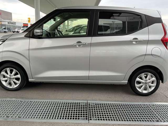 デイズ ６６０　Ｘ　当社試乗展示代車社用車　禁煙ワンオーナー　アラウンドＭ　踏み間違え防止　禁煙　スマートキー　イモビライザー　バックカメラ　１オーナー　レーンキープ　アイドリングストップ　キーレス　フルオートエアコン　ＷＡＢ　記録簿　運転席エアバック　ＰＳ（13枚目）