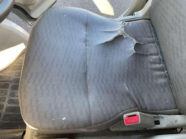 ＮＶ１００クリッパーバン ＤＸ　助手席エアバック　キーレスキー　パワーウィンドー　ワンオーナー　パワステ付き　運転席エアバック　エアコン　整備記録簿　ＡＢＳ付き（8枚目）