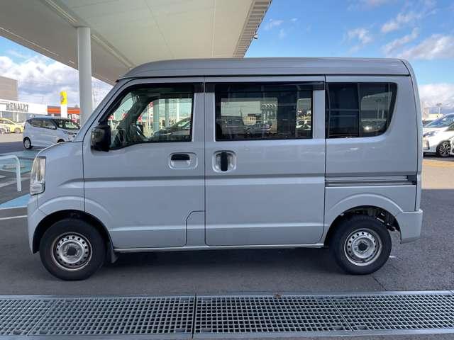 ＮＶ１００クリッパーバン ＤＸ　助手席エアバック　キーレスキー　パワーウィンドー　ワンオーナー　パワステ付き　運転席エアバック　エアコン　整備記録簿　ＡＢＳ付き（11枚目）