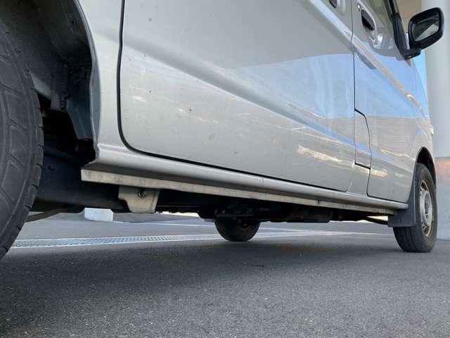 ＮＶ１００クリッパーバン ＤＸ　助手席エアバック　キーレスキー　パワーウィンドー　ワンオーナー　パワステ付き　運転席エアバック　エアコン　整備記録簿　ＡＢＳ付き（13枚目）