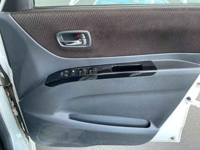 ルークス ハイウェイスター セキュリティアラーム 禁煙 ナビTV バックモニタ- パワーウインド ワンオーナー車 デュアルエアバッグ AAC 運転席エアバック パワステ メモリナビ 両側スライド左側パワースライドドア アルミ(12枚目)