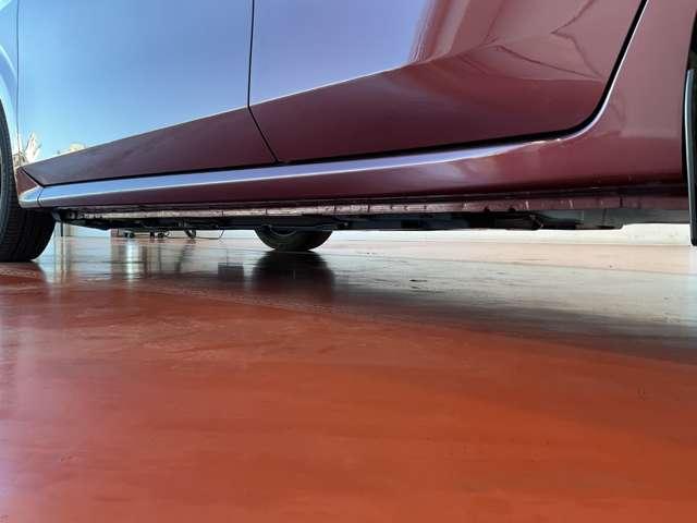 ノート 1.2 X 禁煙ワンオーナー リアカメラ 衝突被害軽減ブレ-キ 禁煙車 レーンアシスト インテリジェントキー ワンオーナー アイドリングストップ 整備記録簿 盗難防止システム ワンセグTV TVナビ サイドカーテンエアバック(17枚目)