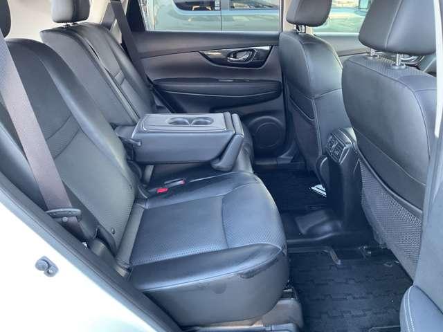 エクストレイル 2.0 20Xi 2列車 4WD 禁煙ワンオーナーデカナビ 全周囲カメラ セキュリティ リアカメラ ワンオナ 追従クルーズ LED ドライブレコーダ 禁煙車 インテリジェントキー LDW サイドカメラ ETC Aストップ AAC ナビ&TV メモリーナビ キーフリー ABS(17枚目)