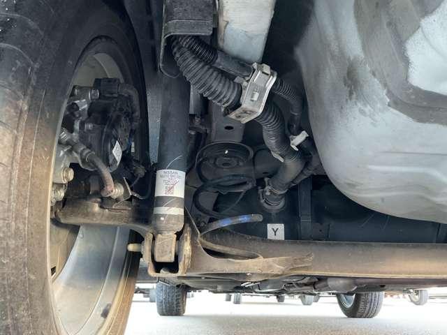 キックス 1.2 X (e-POWER) 禁煙ワンオーナー ナビ&TV ワンオ-ナ-車 追従クルコン スマートキー LEDヘッド レーンアシスト パワーステアリング 禁煙車 盗難防止システム ドライブレコーダー ETC 整備記録簿有 メモリーナビ アルミ(5枚目)