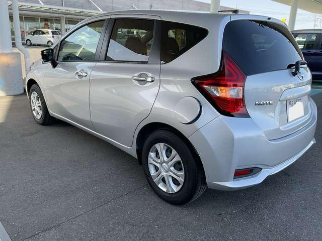 ノート 1.2 X 当社代車社用車 禁煙 1オーナー車 記録簿付き スマトキー セキュリティーアラーム キーレス 運転席助手席エアバッグ エアコン パワーウィンドウ パワーステアリング ABS 運転席エアバック A-STOP(19枚目)