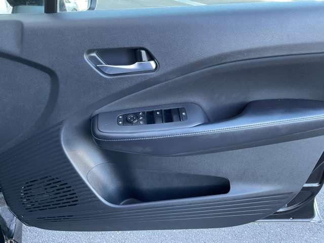 ノート 1.2 X 禁煙ワンオーナー 寒冷地仕様 リアカメラ 衝突被害軽減ブレ-キ 全方位カメラ ETC付 寒冷地仕様 禁煙車 LEDヘッドライト レーンアシスト インテリジェントキー ワンオーナー ドラレコ アイドリングストップ 整備記録簿 ABS(16枚目)