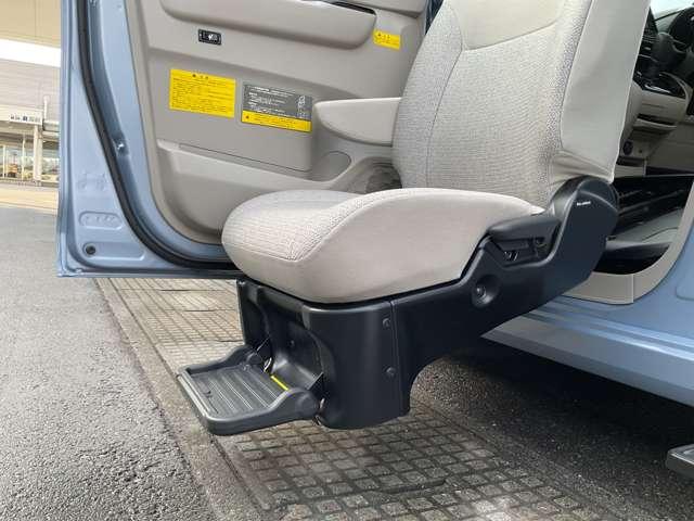 ルークス 660 X 助手席スライドアップシート 当社展示試乗車 青白2トーン色(17枚目)