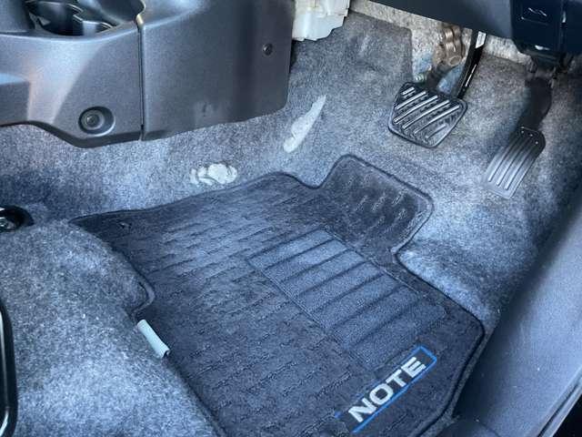 ノート １．２　ｅ－ＰＯＷＥＲ　Ｘ　禁煙ワンオーナーナビ全周囲カメラ　禁煙　３６０°カメラ　記録簿付　Ｒカメラ　運転席助手席エアバック　レーンキープ　ＡＵＴＯエアコン　１オーナー　盗難防止システム　ナビＴＶ　サイドカメラ　運転席エアバッグ　キーレスエントリー　パワステ（17枚目）