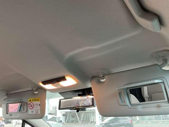 ノート １．２　Ｘ　当社展示試乗車　寒冷地仕様　リアカメラ　衝突被害軽減ブレ－キ　全方位カメラ　寒冷地仕様　禁煙車　ＬＥＤヘッドライト　レーンアシスト　インテリジェントキー　ワンオーナー　ドラレコ　アイドリングストップ　整備記録簿　盗難防止システム（12枚目）