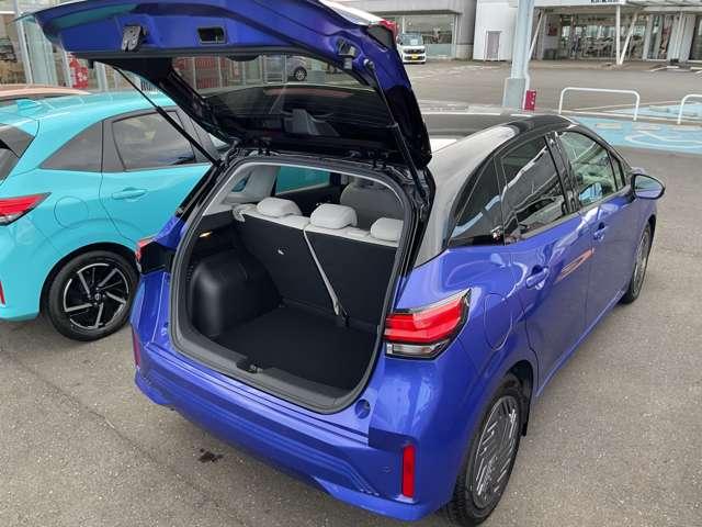 ノート １．２　Ｘ　当社展示試乗車　寒冷地仕様　リアカメラ　衝突被害軽減ブレ－キ　全方位カメラ　寒冷地仕様　禁煙車　ＬＥＤヘッドライト　レーンアシスト　インテリジェントキー　ワンオーナー　ドラレコ　アイドリングストップ　整備記録簿　盗難防止システム（5枚目）