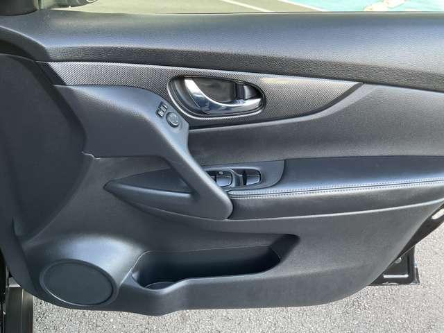 エクストレイル ２．０　２０Ｘ　エマージェンシーブレーキパッケージ　２列車　４ＷＤ　禁煙ワンオーナー　スマキ－　アイドリングＳＴＯＰ　セキュリティ　ＡＷＤ　アルミ　ナビ＆ＴＶ　メモリーナビゲーション　ＬＥＤヘッドランプ　レーンキープ　エアコン　ワンセグ　パワーステアリング　キーレス　ＥＴＣ車載器　禁煙（12枚目）