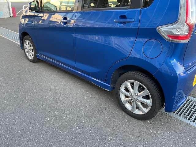 デイズ ６６０　ハイウェイスターＸ　禁煙ワンオーナー　ヒョウ衝突跡　ナビＴＶ付　全席ＰＷ　ＩＳＴＯＰ　ダブルエアバッグ　ＰＳ　スマキー　Ｂカメラ　ＡＡＣ　盗難防止システム　禁煙　ＥＴＣ　１オーナー車　アルミホイール　キーフリーシステム　記録簿　ＡＢＳ　１セグＴＶ（20枚目）