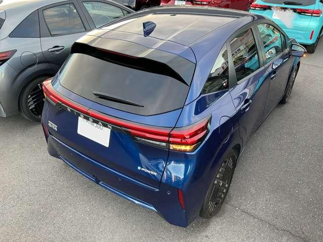 オーラ １．２　Ｇ　当社展示試乗車　ディスプレイオーディオ　ハイビームアシスト　ＥＴＣ車載器　アルミ　展示試乗車ＵＰ　ＬＤＷ　ＬＥＤライト　バックモニター　禁煙　エアバッグ　ドライブレコーダー　サイドエアバッグ　記録簿（2枚目）