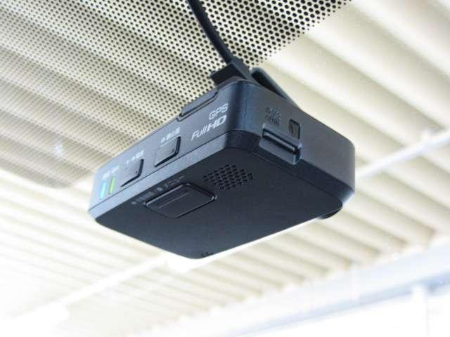 シルフィ Ｘ　ＭＣ３１３Ｓ－Ｗ　フルセグＴＶ　ＤＶＤ再生　ＡＵＸ・ＵＳＢ接続　ＢＴオーディオ　バックカメラ　オートライト　ＥＴＣ　イモビライザー　アンチロックブレーキ　横滑り防止装置　電動格納リモコンドアミラー（15枚目）