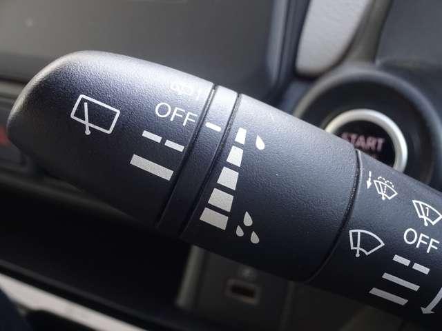 デイズ Ｘ　雹害未修理車　純正ＣＤチューナー　ＡＵＸ接続　ＵＳＢ電源　全周囲カメラ　オートライト　ハイビームアシスト　アイドリングストップ　衝突被害軽減ブレーキ　踏み間違い防止　横滑り防止装置　車線逸脱警報（16枚目）