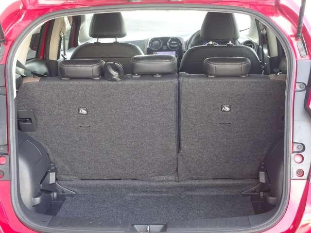 ノート ｅ－パワー　メダリスト　雹害未修理車　ＭＭ３１６ＤーＷメモリナビ　フルセグＴＶ　ＣＤ・ＤＶＤ再生　Ｂｌｕｅｔｏｏｔｈ接続　ＵＳＢ接続　全周囲カメラ　スマートルームミラー　ドライブレコーダー　ＬＥＤヘッドライト　フォグランプ（8枚目）