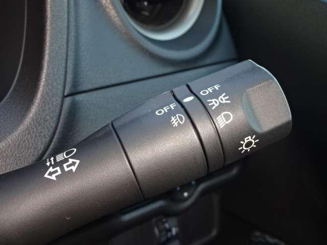 ノート Ｘ　雹害未修理車　ＭＭ１１４Ｄ－Ｗメモリナビ　フルセグＴＶ　ＣＤ再生　ＵＳＢ接続　ドライブレコーダー　アイドリングストップ　ＥＴＣ（17枚目）