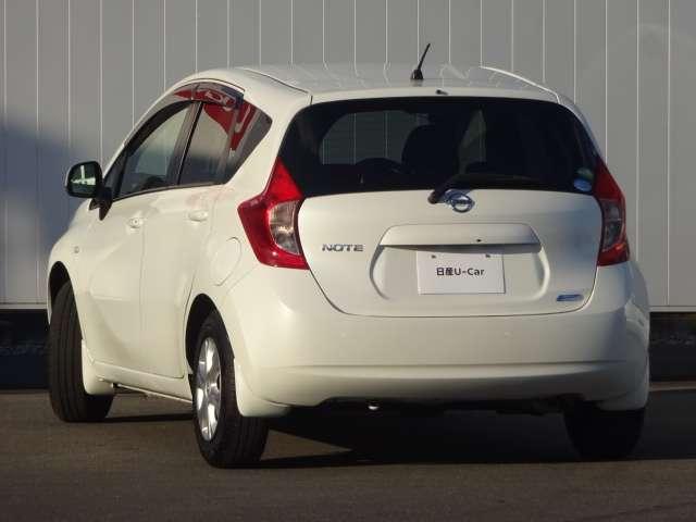 ノート Ｘ　雹災未修理車　ＭＭ１１２－Ｗメモリナビ　ワンセグＴＶ　ＣＤ再生　Ｂｌｕｅｔｏｏｔｈオーディオ　アイドリングストップ　ＥＴＣ　インテリジェントキー（5枚目）