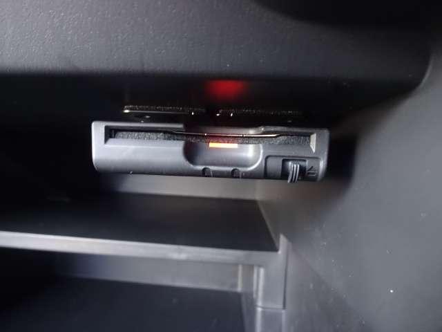 ノート Ｘ　雹災未修理車　ＭＭ１１２－Ｗメモリナビ　ワンセグＴＶ　ＣＤ再生　Ｂｌｕｅｔｏｏｔｈオーディオ　アイドリングストップ　ＥＴＣ　インテリジェントキー（11枚目）